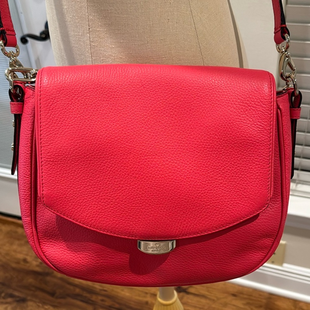 Kate Spade Immaculate Cross Body Bag woth Gold Accents and Coral Pebble Leather!
